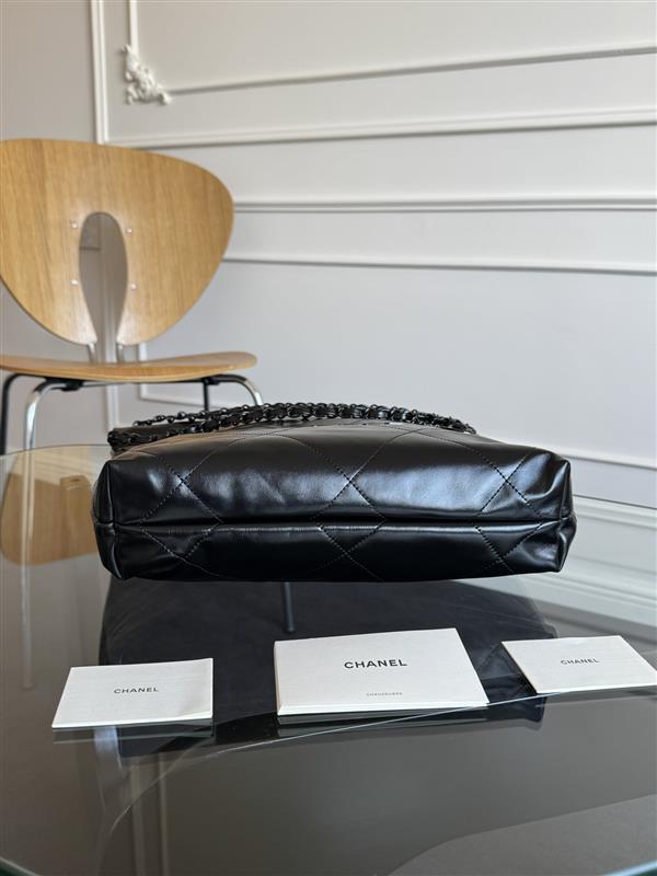 2026127215212716 600